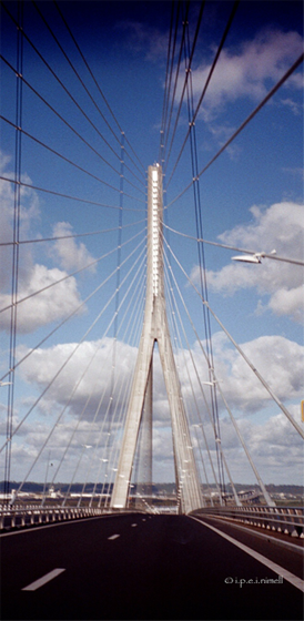[Le Pont de Normandie]